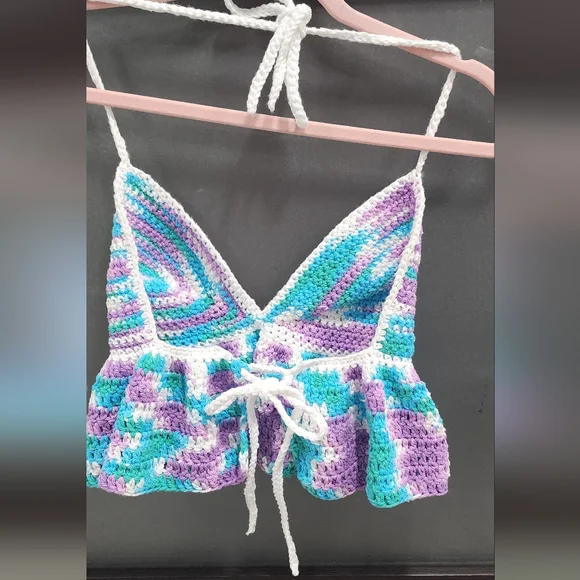 Ruffle Top - Picture 2 of 2